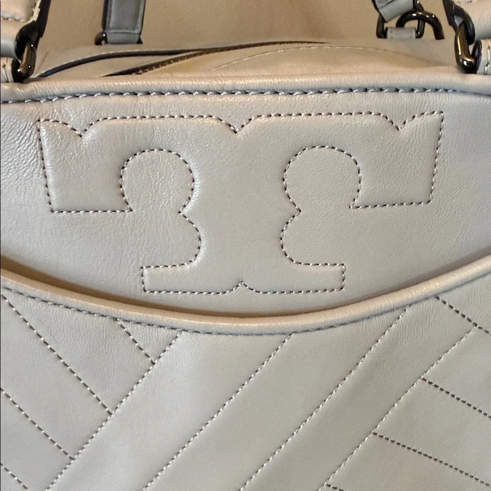 Tory Burch Fleming Satchel Gray Quilted Leather Chain Strap